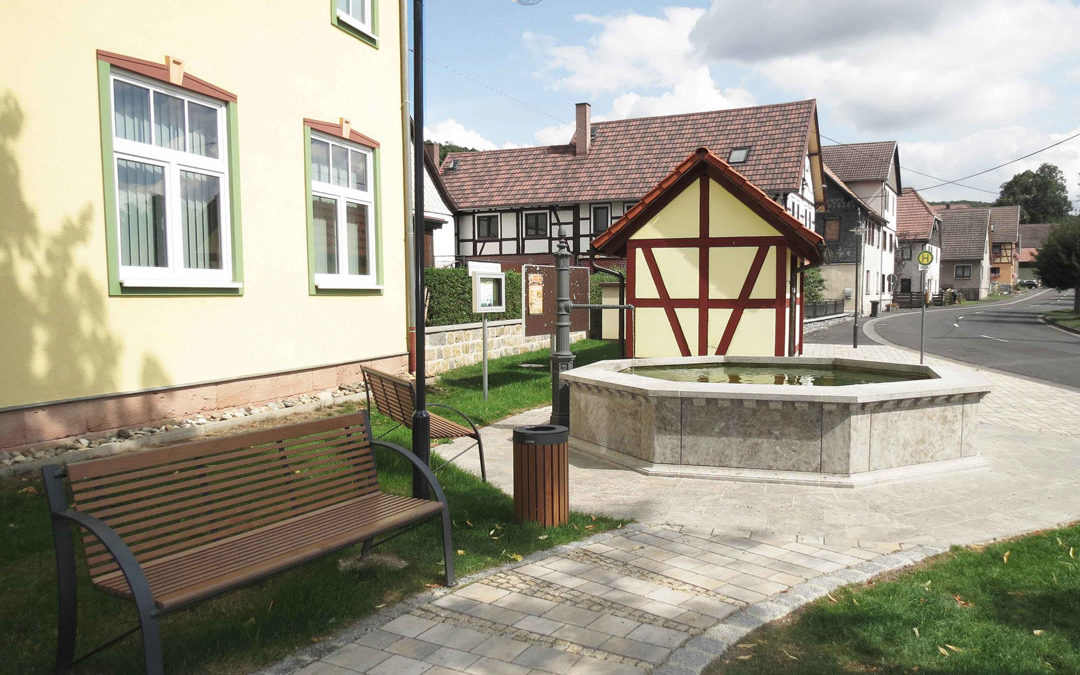 Dorfplatz „Alte Tanzlinde“