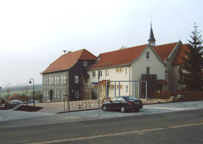 Gemeindehaus und Kindergarten